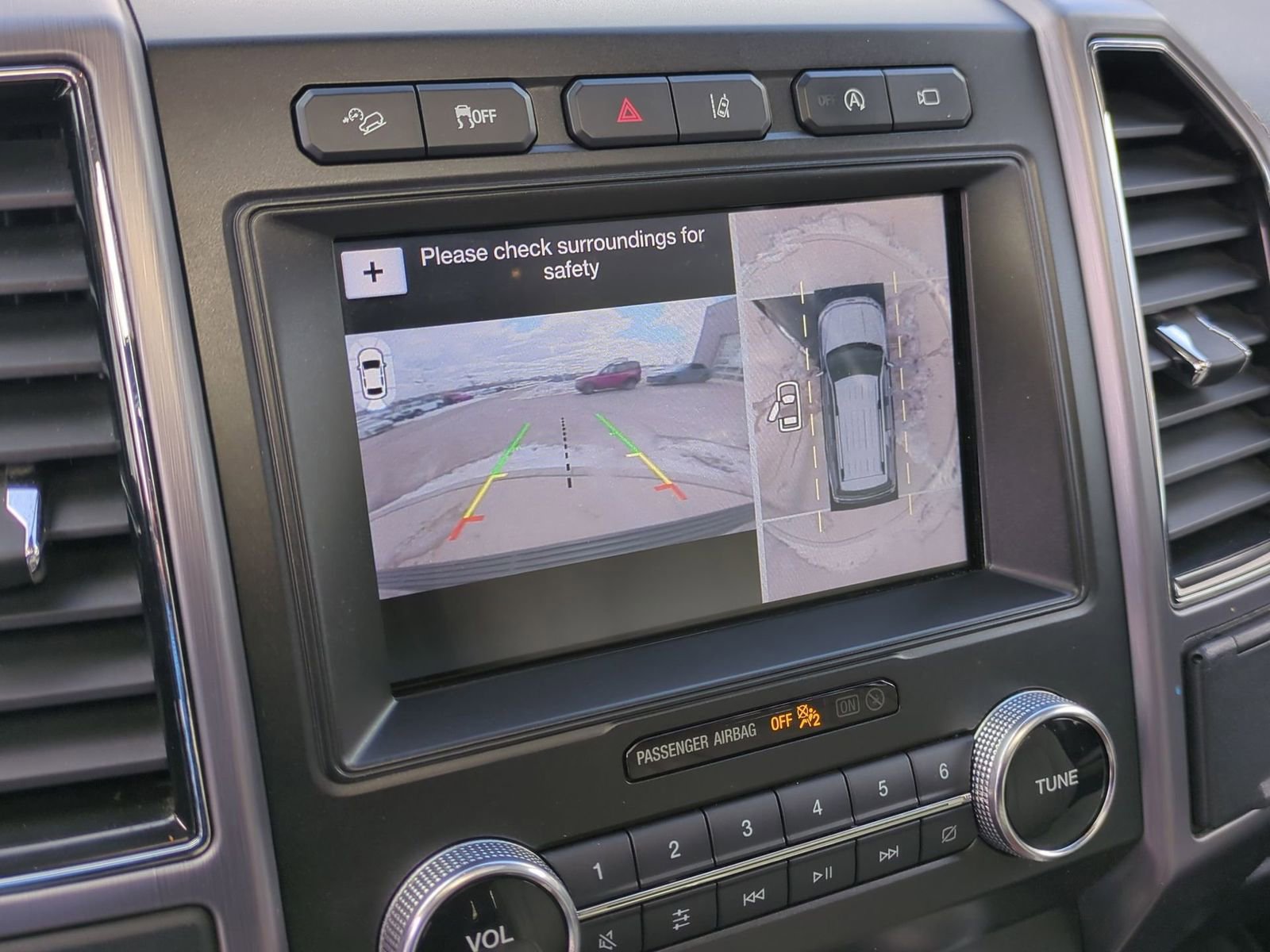 Used 2019 Ford Expedition Platinum image 35