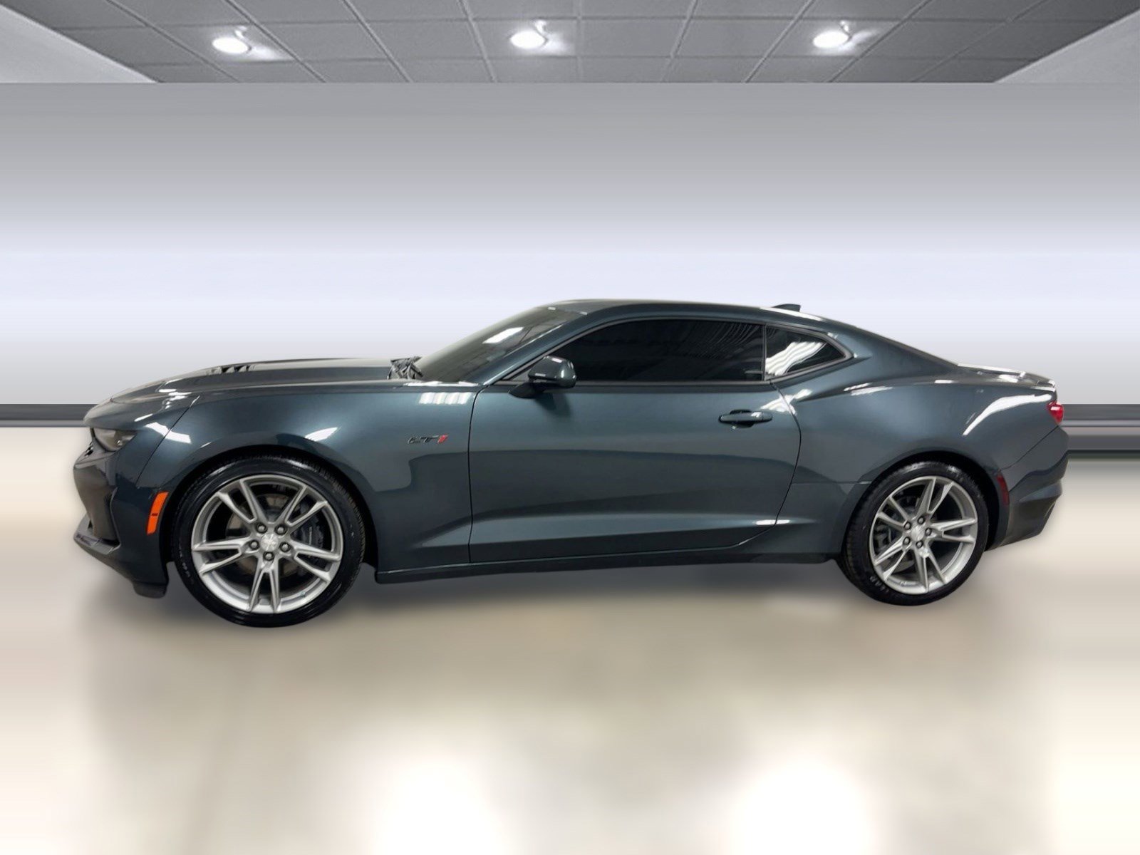Used 2021 Chevrolet Camaro LT w/ Technology Package image 2