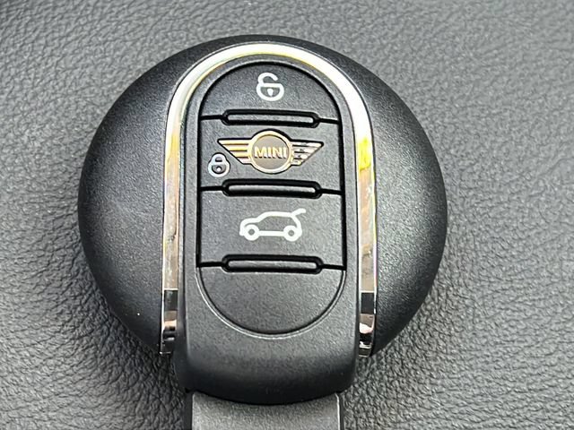 Used 2020 MINI Cooper S FWD image 27