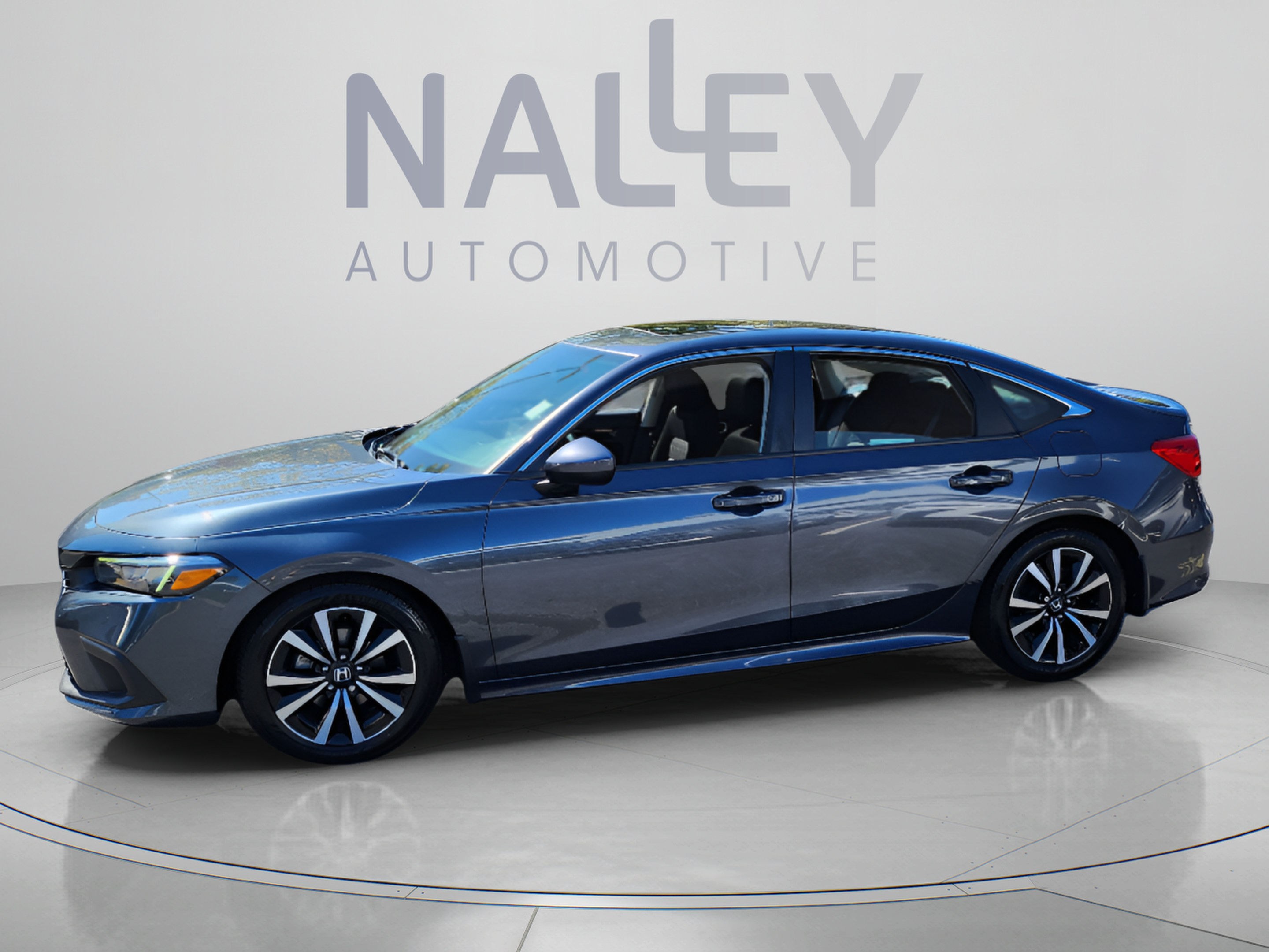 Used 2022 Honda Civic EX image 2