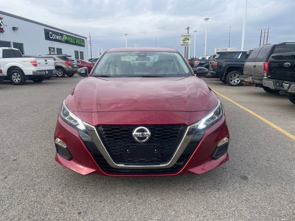 Used 2020 Nissan Altima 2.0 SR FWD image 3
