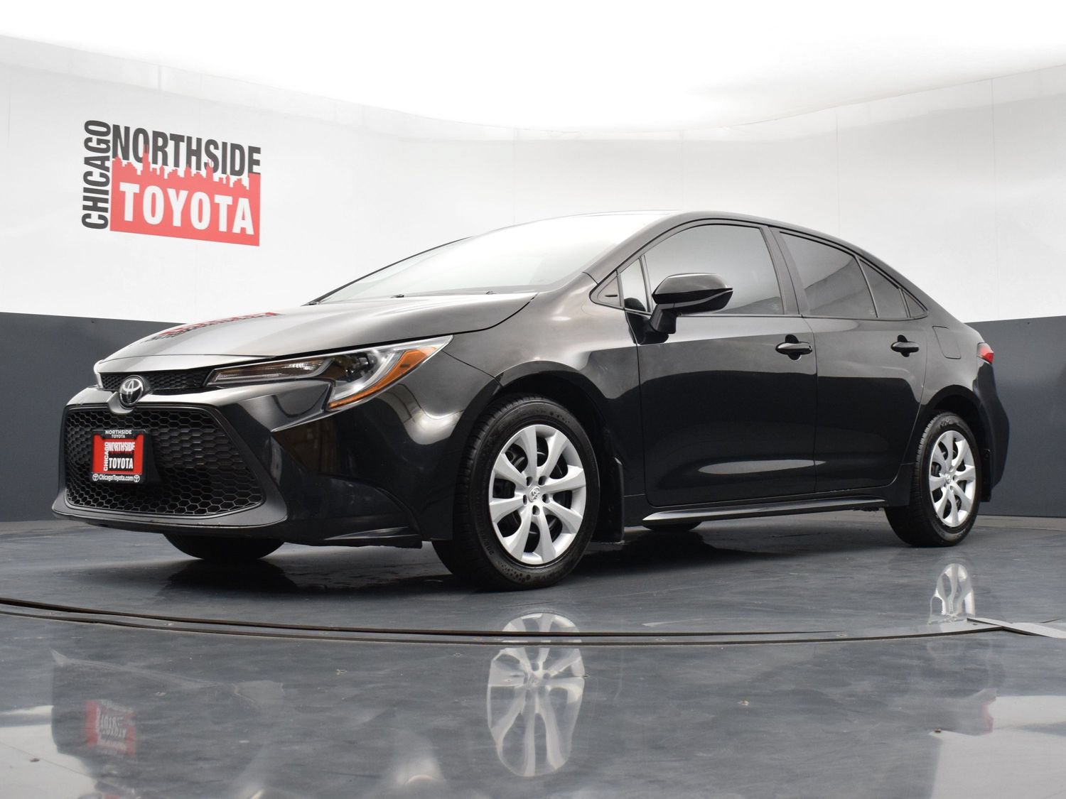 Used 2022 Toyota Corolla LE FWD image 30