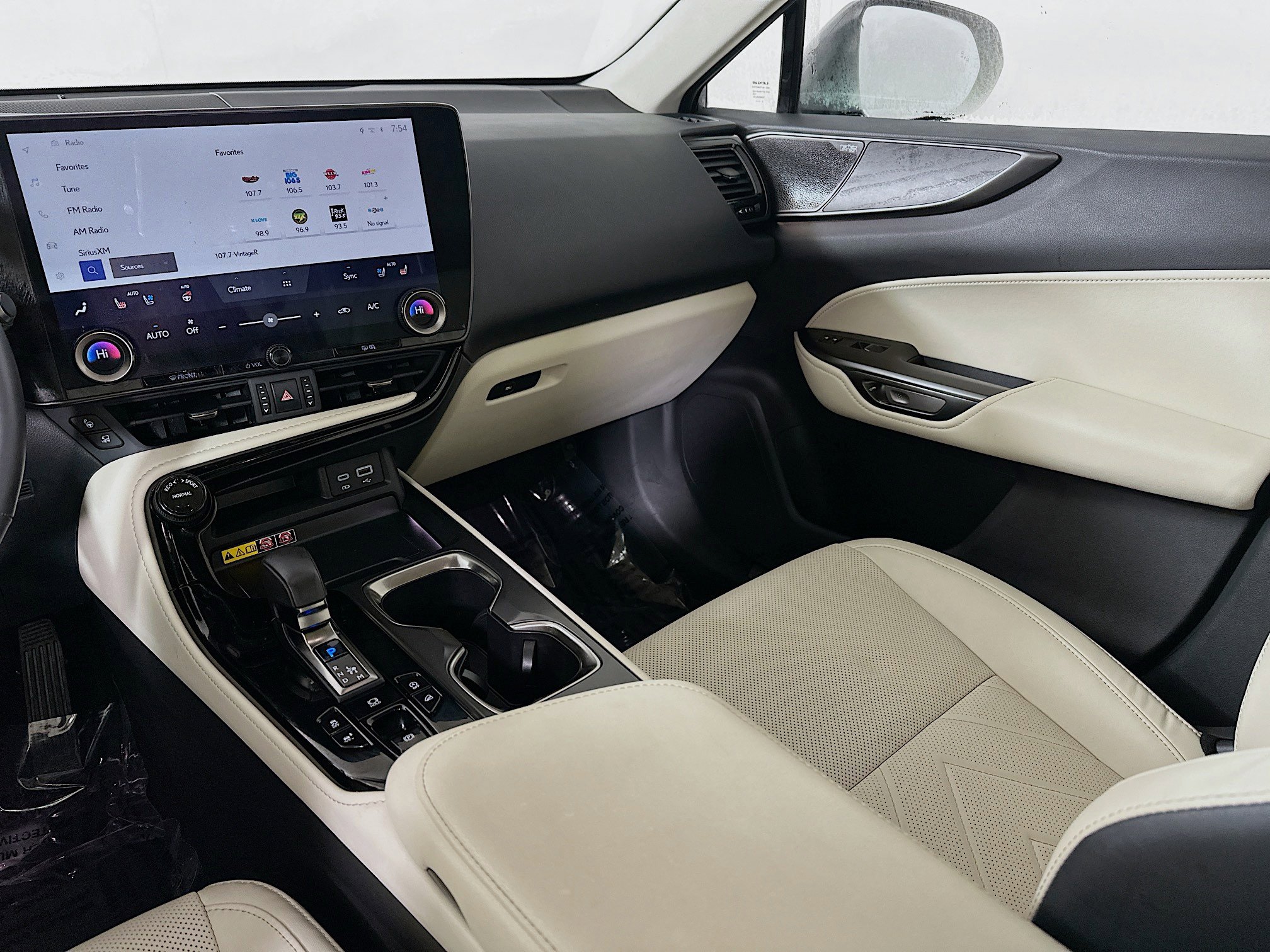 Used 2025 Lexus NX 350 AWD w/ Cold Area Package image 22