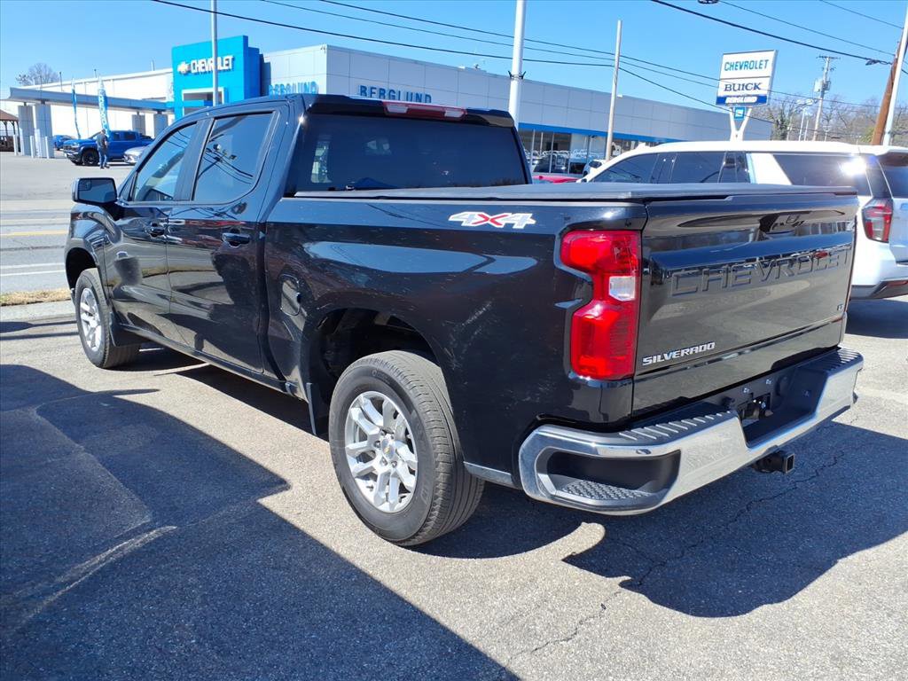 Used 2023 Chevrolet Silverado 1500 LT image 3