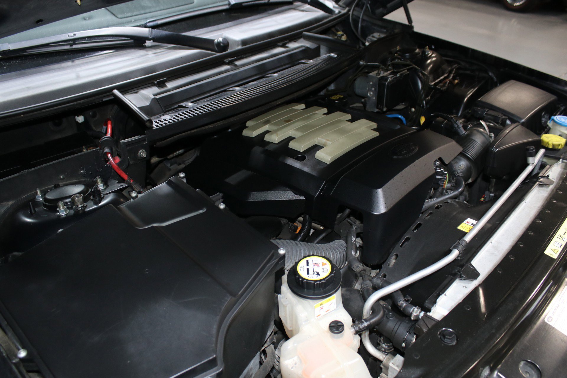 Used 2007 Land Rover Range Rover HSE image 55