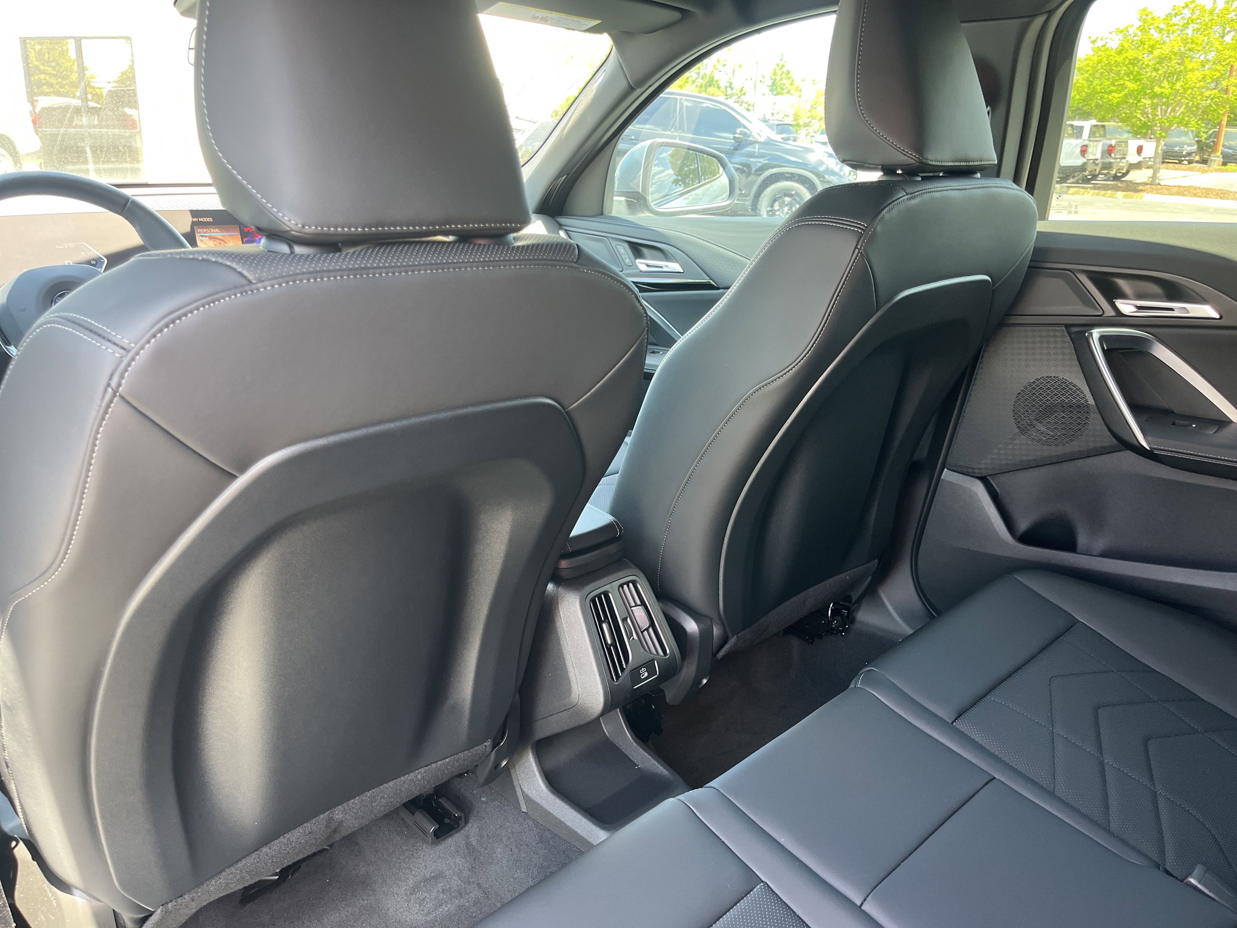 New 2026 BMW X2 xDrive28i w/ Convenience Package AWD/4WD image 21