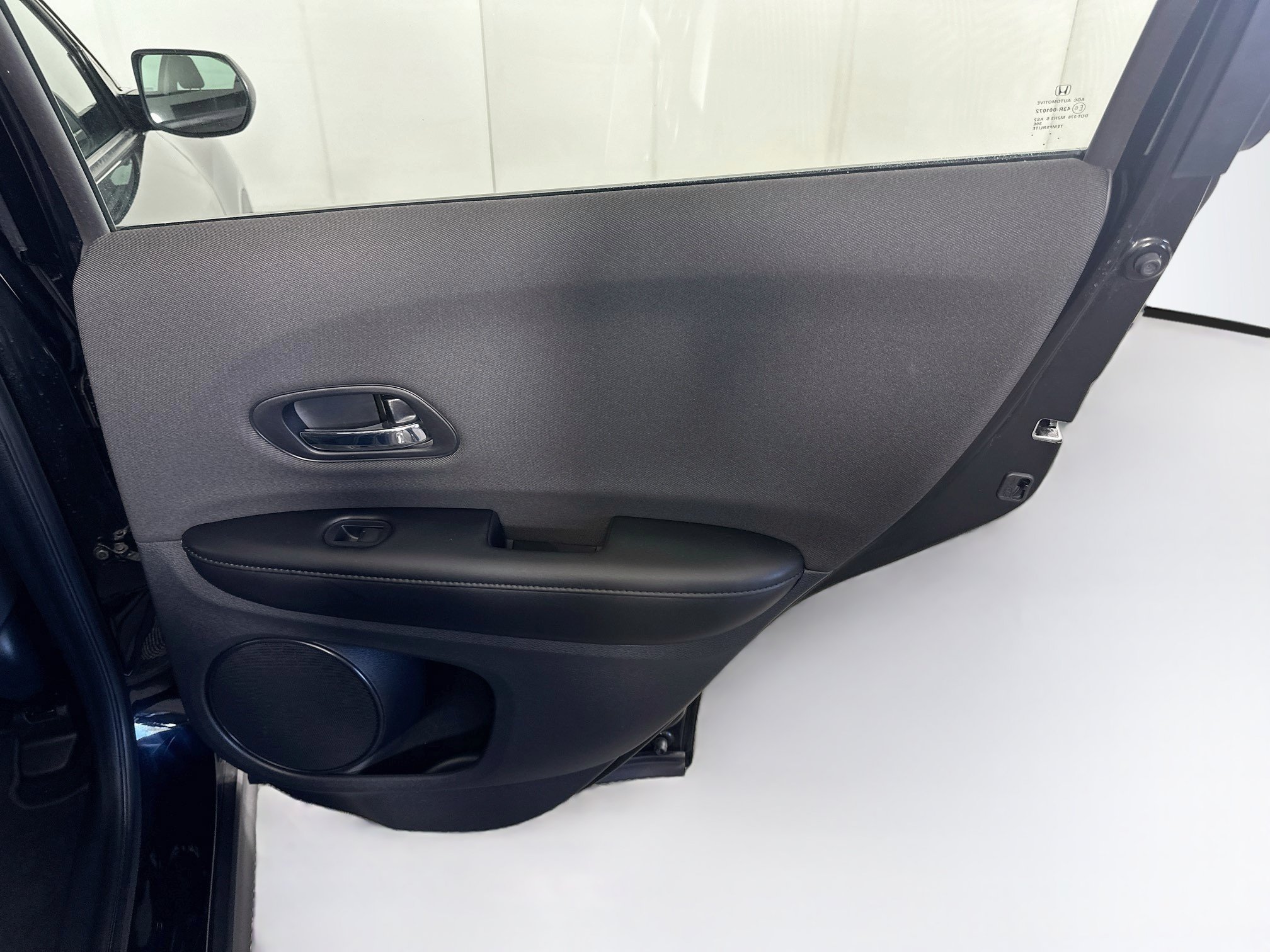Used 2020 Honda HR-V LX image 27