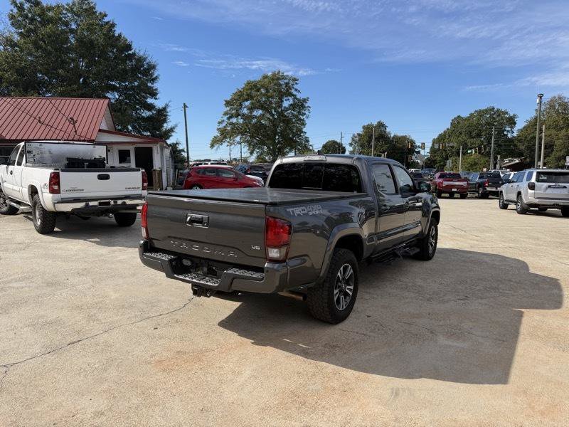 Used 2019 Toyota Tacoma TRD Sport w/ Technology Package AWD/4WD image 5