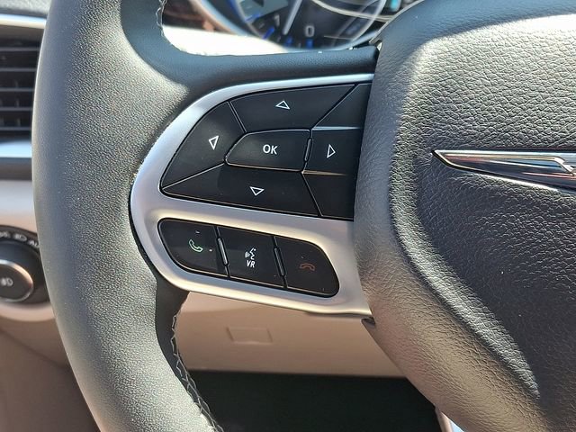 Used 2024 Chrysler Pacifica Limited FWD image 22