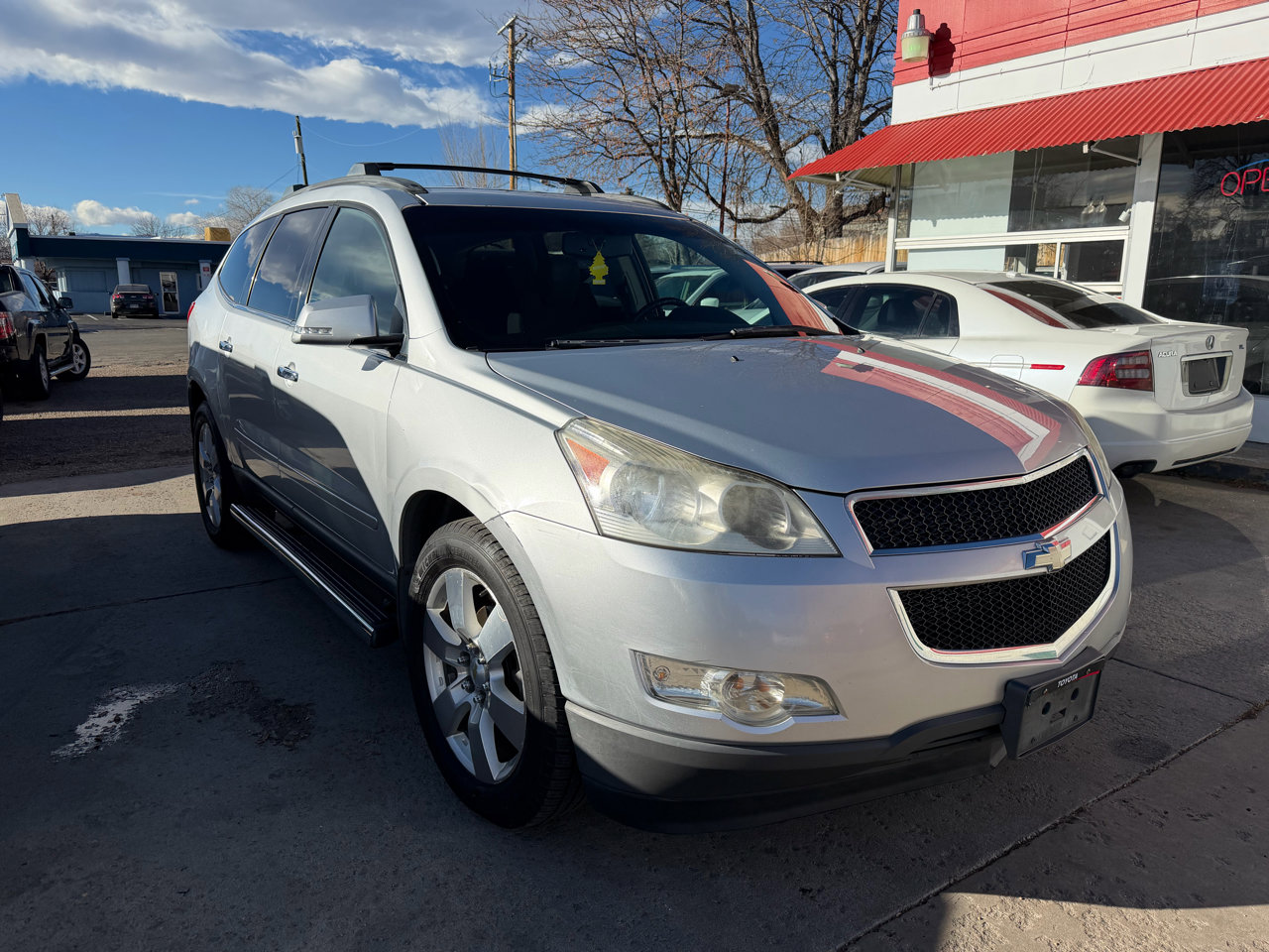 Used 2011 Chevrolet Traverse LT w/ All-Star Package image 5