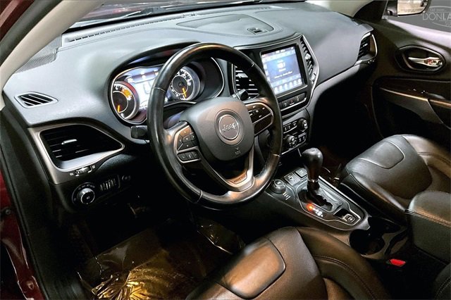 Used 2021 Jeep Cherokee Latitude Lux w/ Comfort/Convenience Group image 18