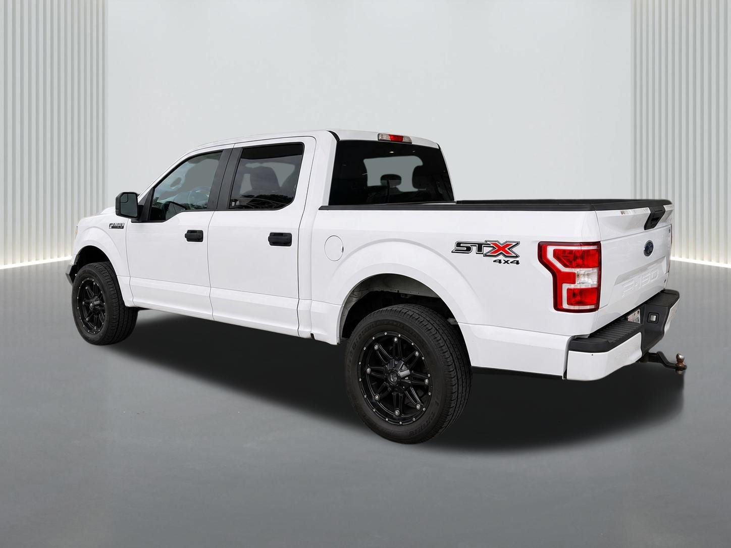 Used 2018 Ford F150 XL w/ Equipment Group 101A Mid AWD/4WD image 4