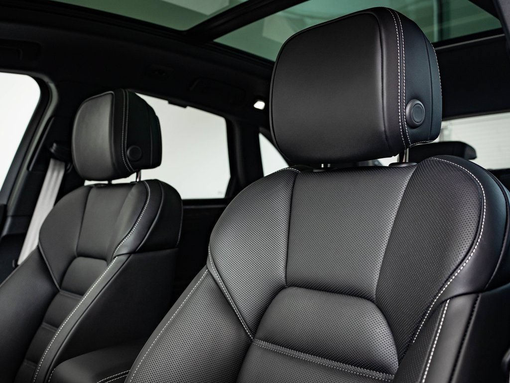 New 2026 Porsche Macan S AWD/4WD image 29