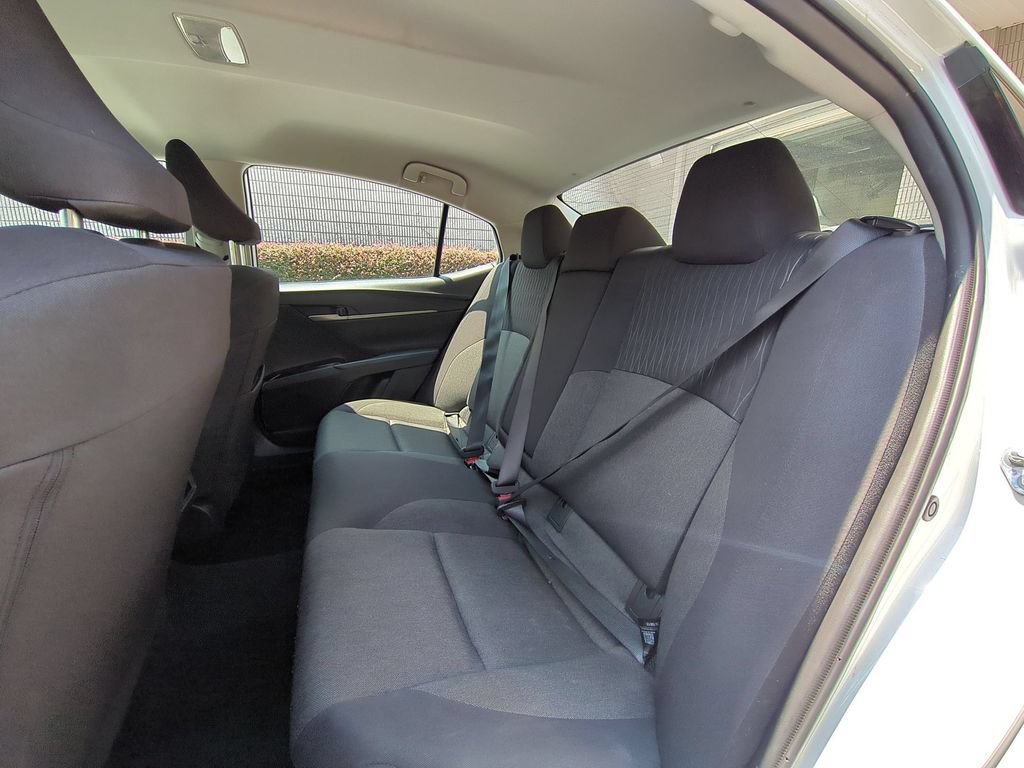 Used 2025 Toyota Camry LE FWD image 28