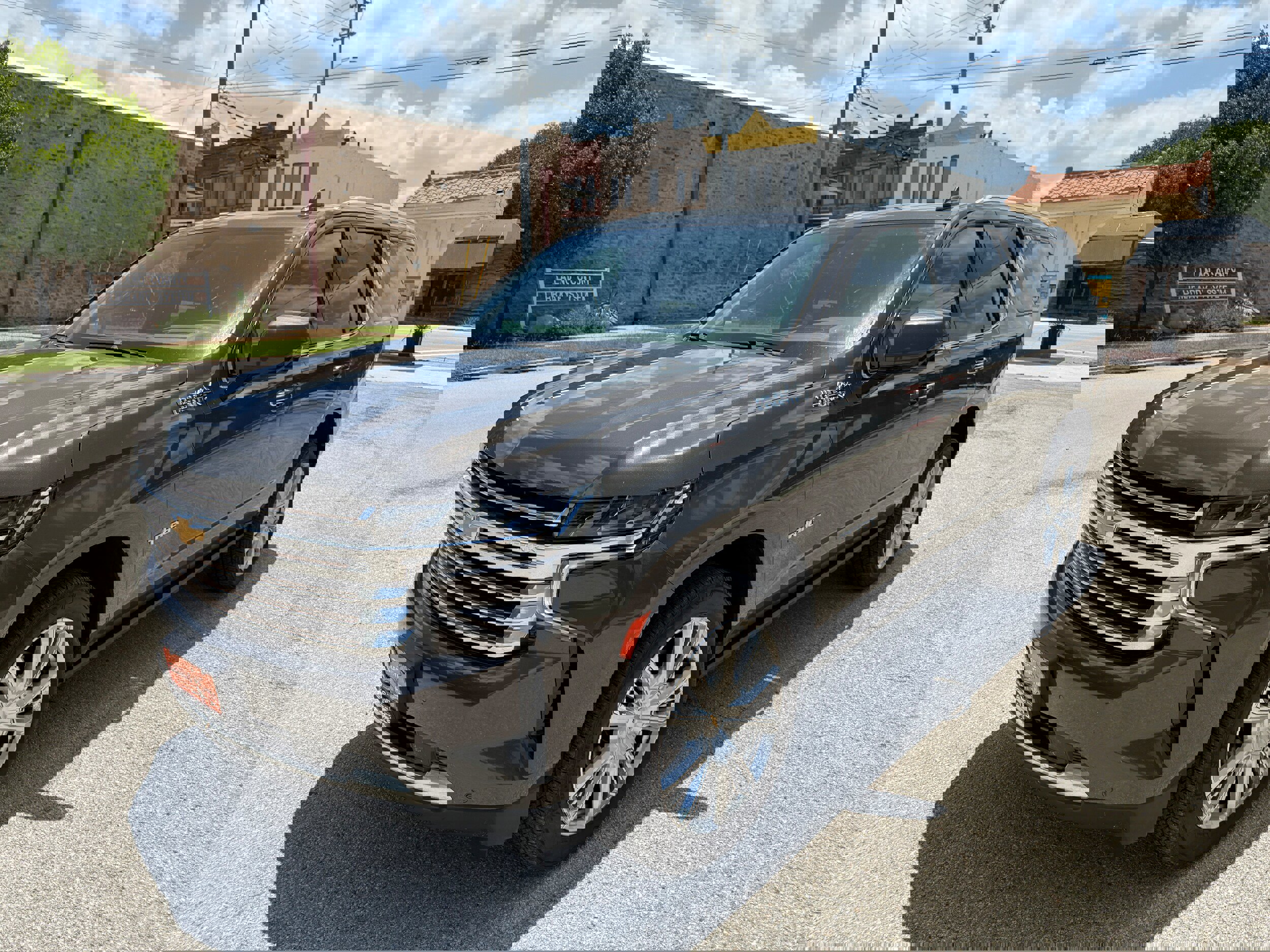 Used 2021 Chevrolet Tahoe High Country w/ Premium Package image 7