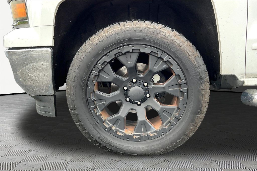 Used 2015 Chevrolet Silverado 1500 LT w/ All Star Edition AWD/4WD image 37