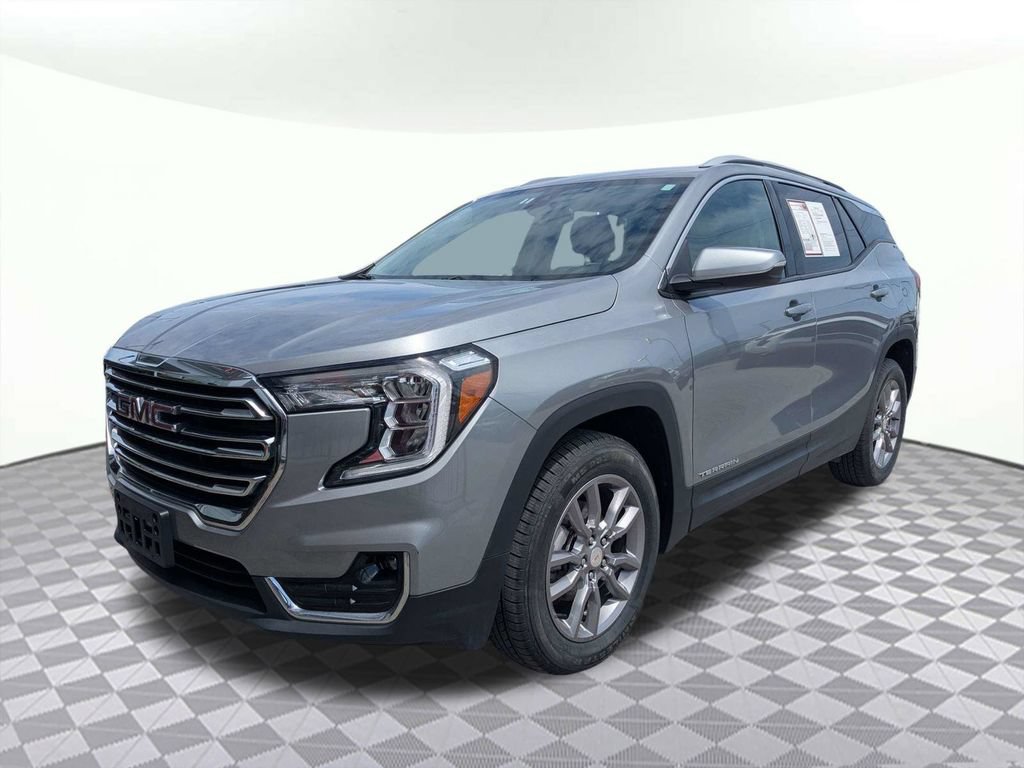 Used 2024 GMC Terrain SLT AWD/4WD image 7
