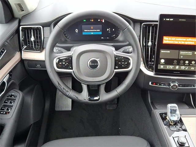 New 2026 Volvo XC90 B6 Plus w/ Protection Package Premier image 5