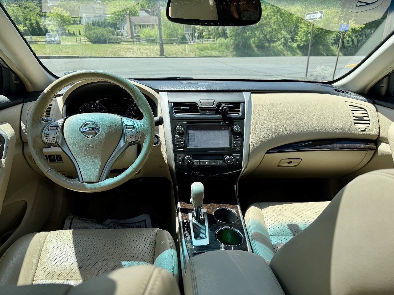 Used 2013 Nissan Altima 2.5 SL w/ Technology Pkg FWD image 16
