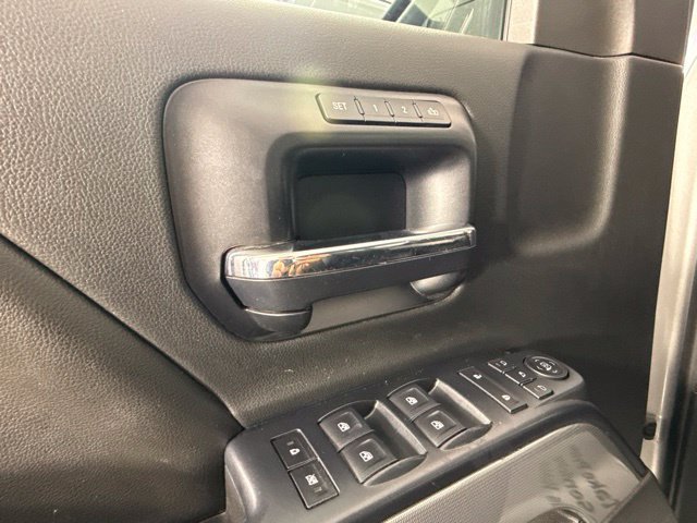 Used 2015 Chevrolet Silverado 2500 LTZ AWD/4WD image 14
