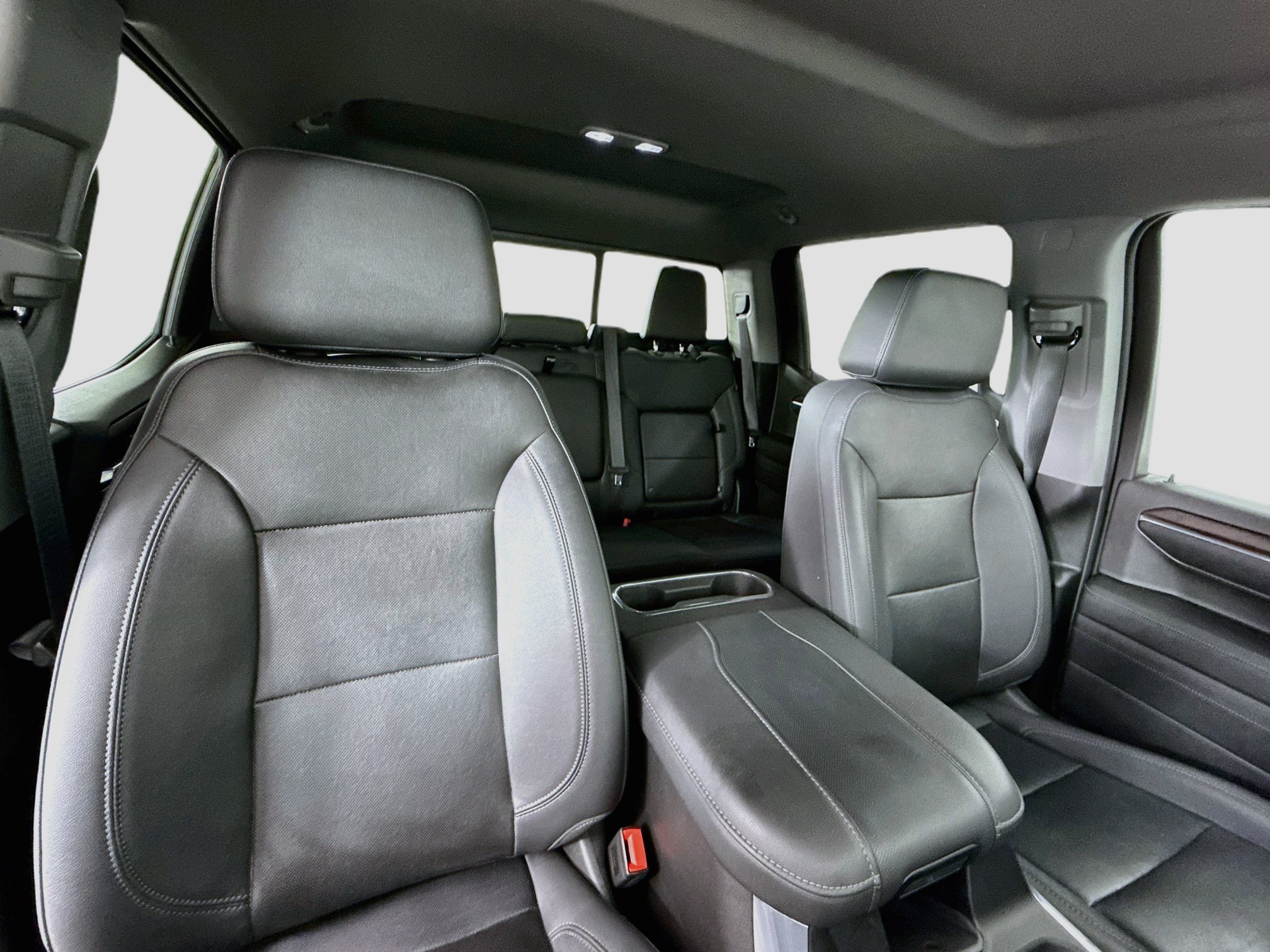 Used 2023 GMC Sierra 1500 SLT w/ SLT Premium Plus Package AWD/4WD image 32