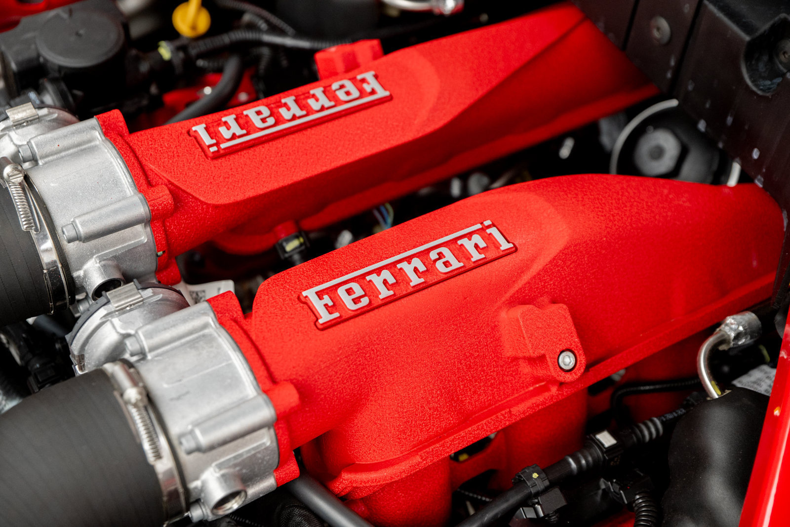 Used 2026 Ferrari Roma Spider RWD image 40