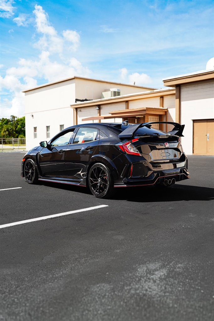Used 2017 Honda Civic Type R image 25