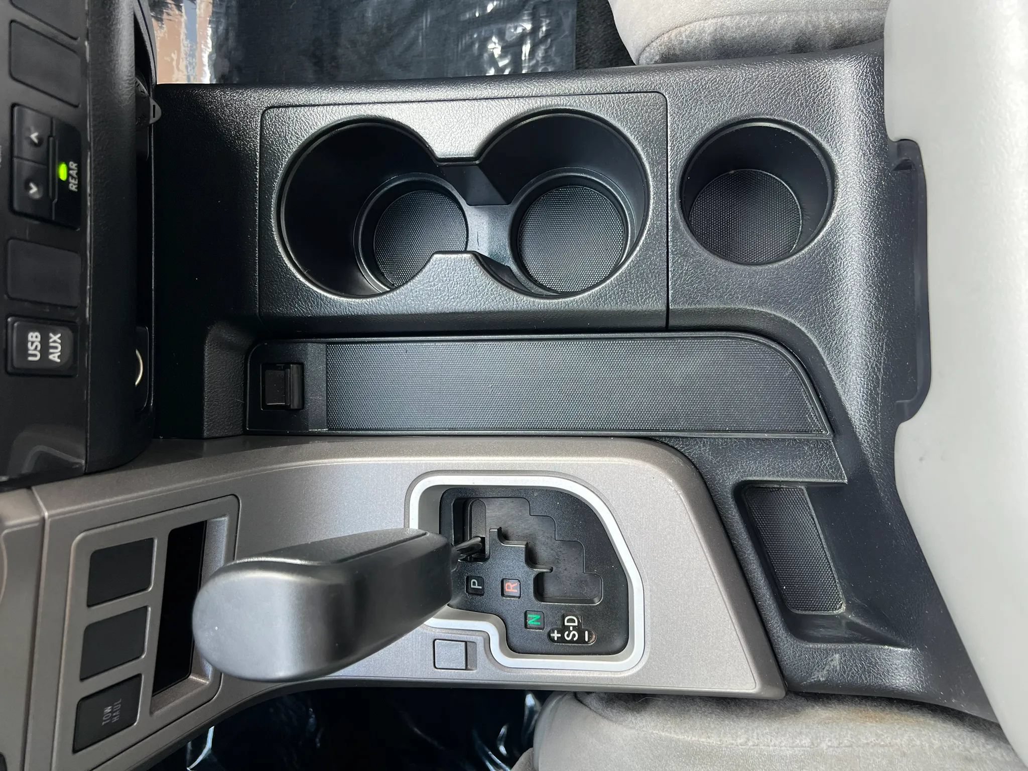 Used 2014 Toyota Sequoia SR5 RWD image 27
