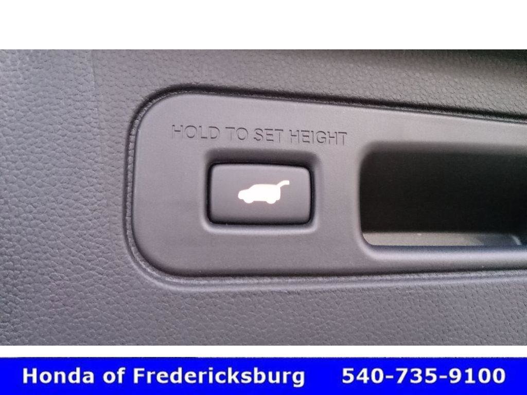 Certified 2025 Honda Pilot EX-L image 39