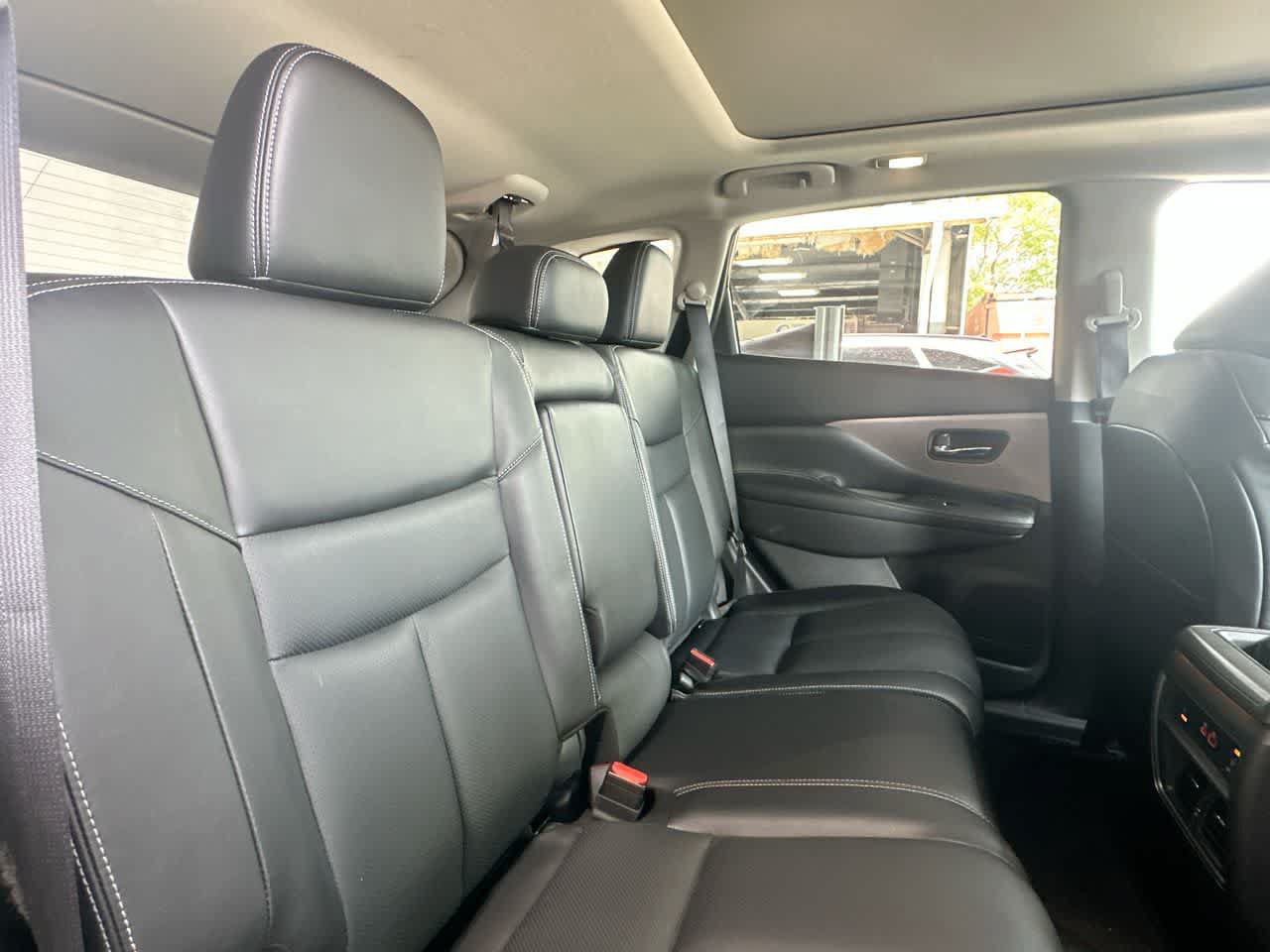 Used 2023 Nissan Murano SL w/ SL Moonroof Package FWD image 26