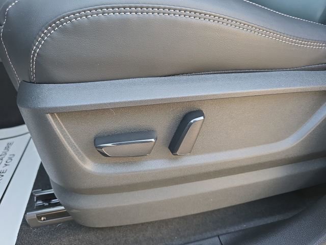 New 2026 Nissan Armada SV image 12