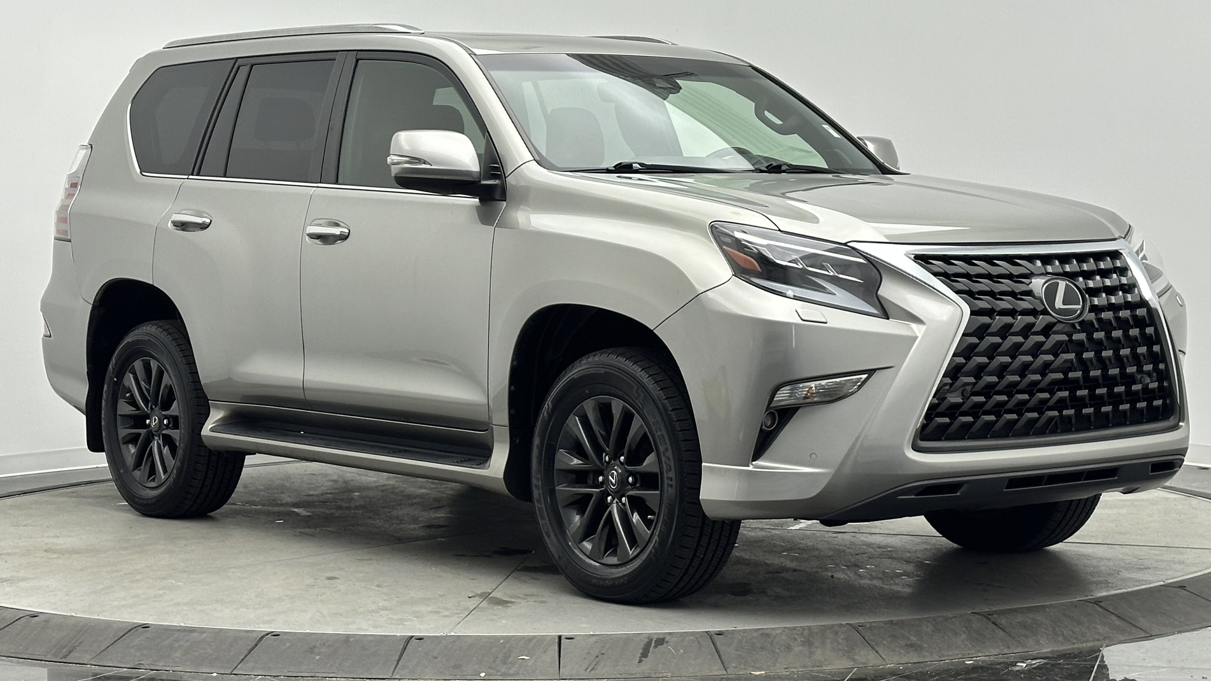 Used 2020 Lexus GX 460 Premium image 3