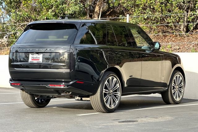 New 2026 Land Rover Range Rover SE image 5