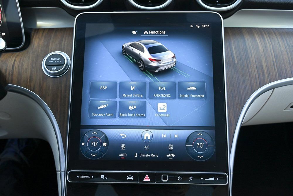 Used 2025 Mercedes-Benz C 300 Sedan image 35