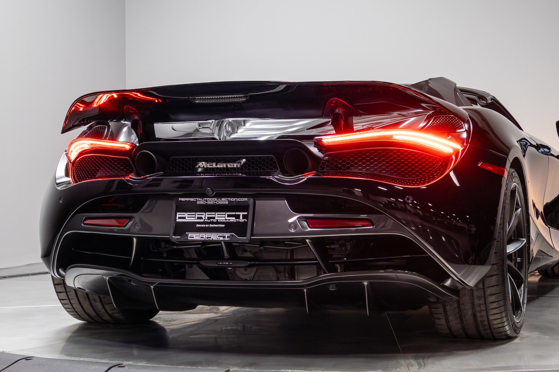 Used 2019 McLaren 720S Luxury RWD image 82