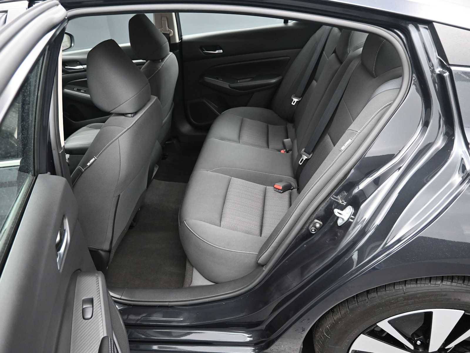 Used 2022 Nissan Altima 2.5 SV image 14