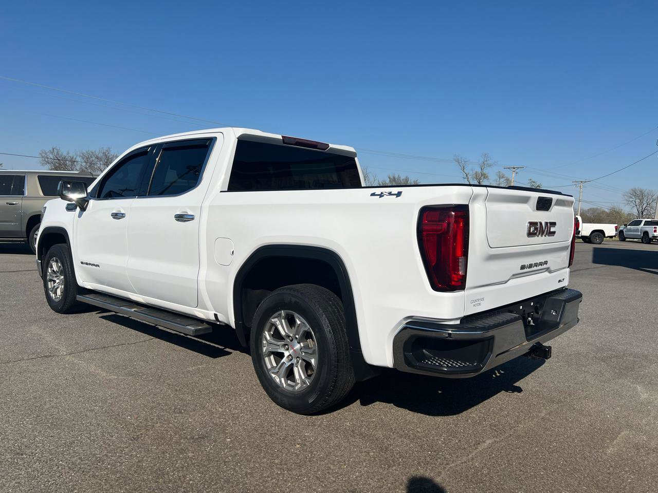 Used 2020 GMC Sierra 1500 SLT image 3