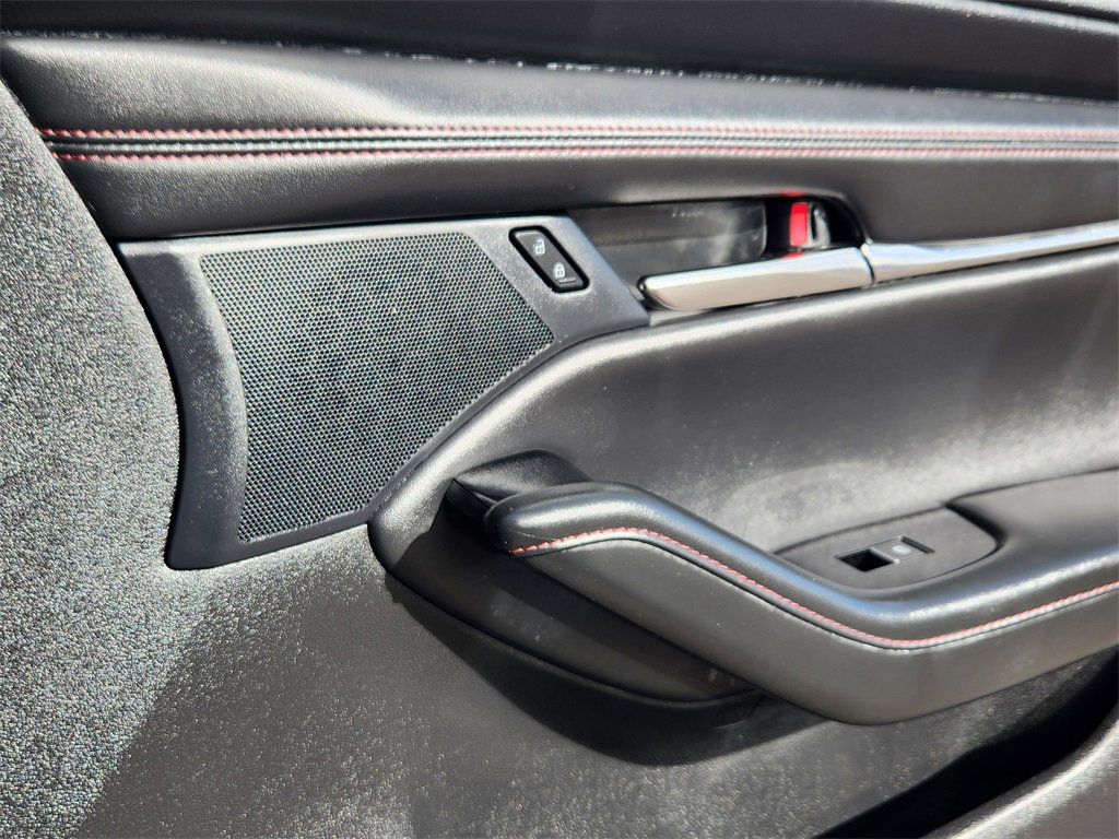 Used 2024 MAZDA MAZDA3 s image 29