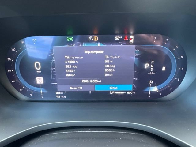 Certified 2025 Volvo XC60 B5 Plus AWD/4WD image 24