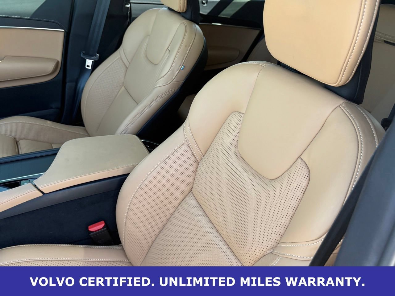 Certified 2025 Volvo XC90 T8 Ultra w/ Protection Package Premier AWD/4WD image 29