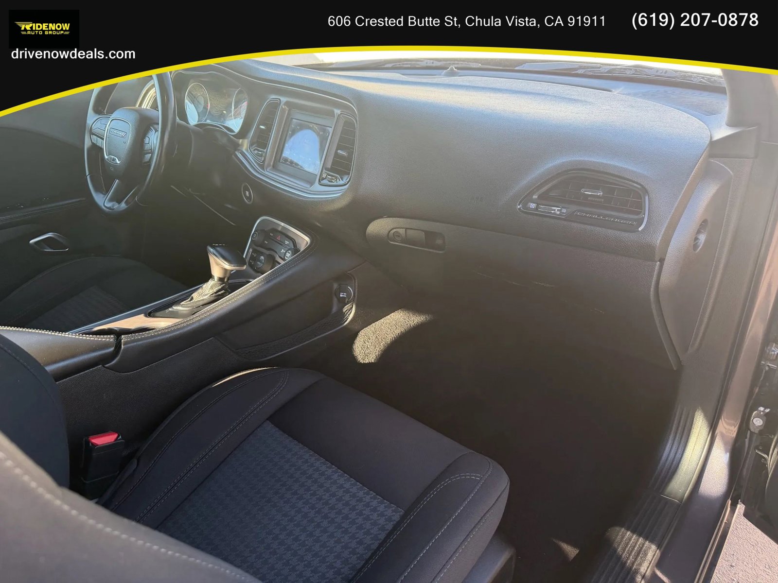 Used 2019 Dodge Challenger SXT RWD image 12