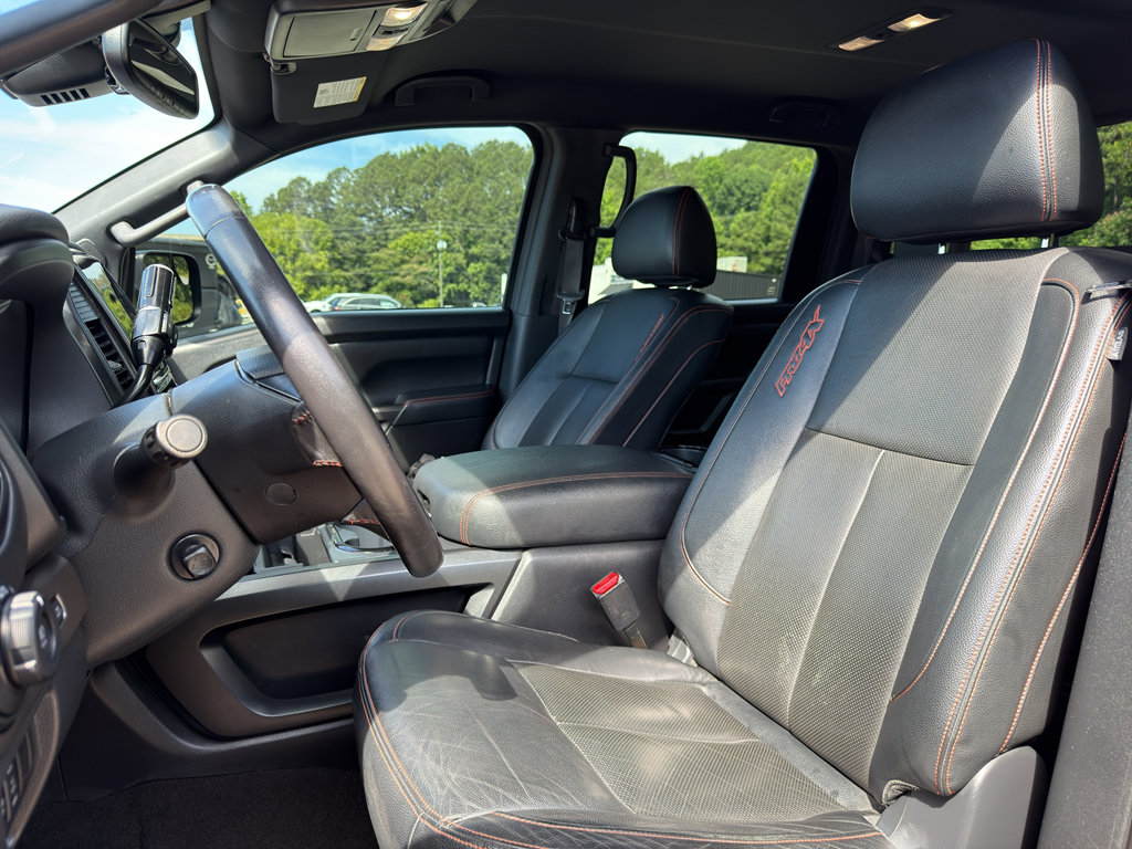 Used 2020 Nissan Titan PRO-4X w/ Pro-4x Convenience Package AWD/4WD image 11