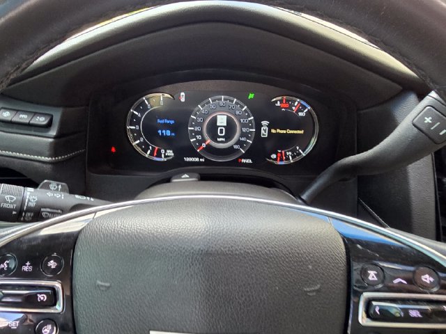 Used 2018 Cadillac Escalade ESV Premium Luxury AWD/4WD image 41