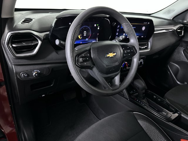 Used 2026 Chevrolet TrailBlazer LS w/ LS Convenience Package FWD image 10