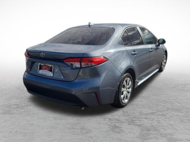 Certified 2025 Toyota Corolla LE FWD image 7