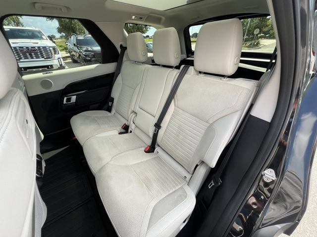 Used 2024 Land Rover Discovery S AWD/4WD image 13