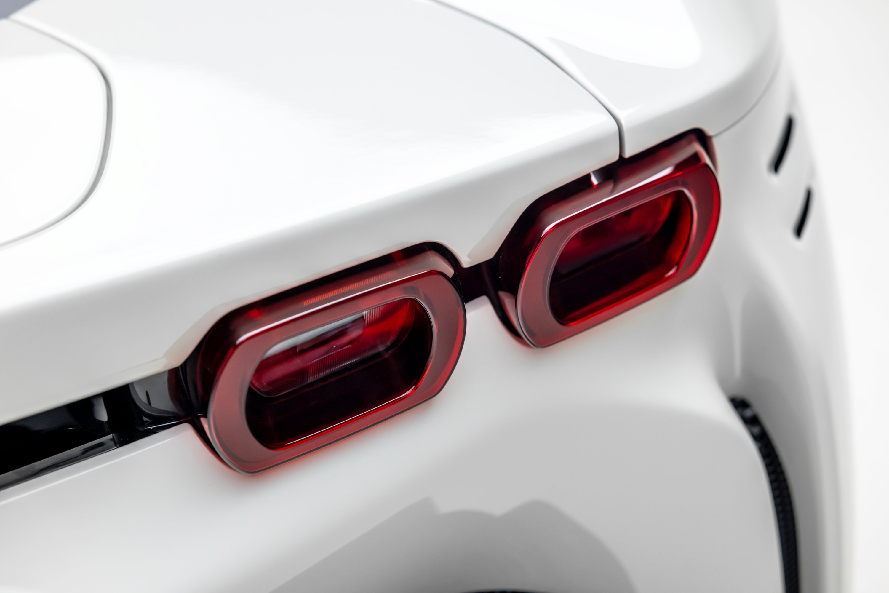 Certified 2023 Ferrari SF90 Stradale AWD/4WD image 22