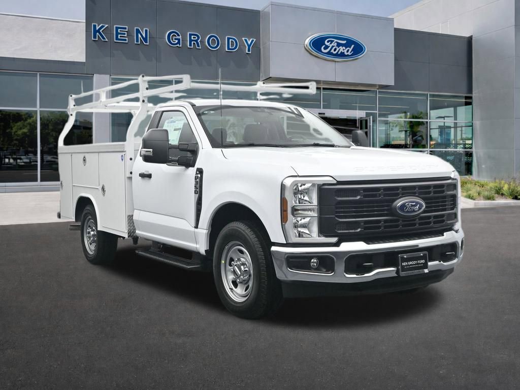 New 2026 Ford F350 XL w/ XL Chrome Package image 1