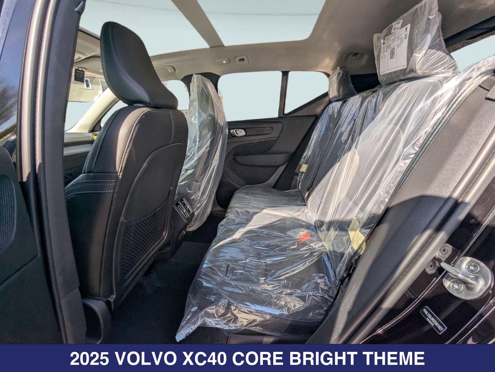 New 2025 Volvo XC40 B5 Core w/ Protection Package Premier AWD/4WD image 19