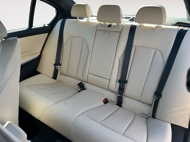 Used 2025 BMW 330i Sedan w/ Premium Package image 13